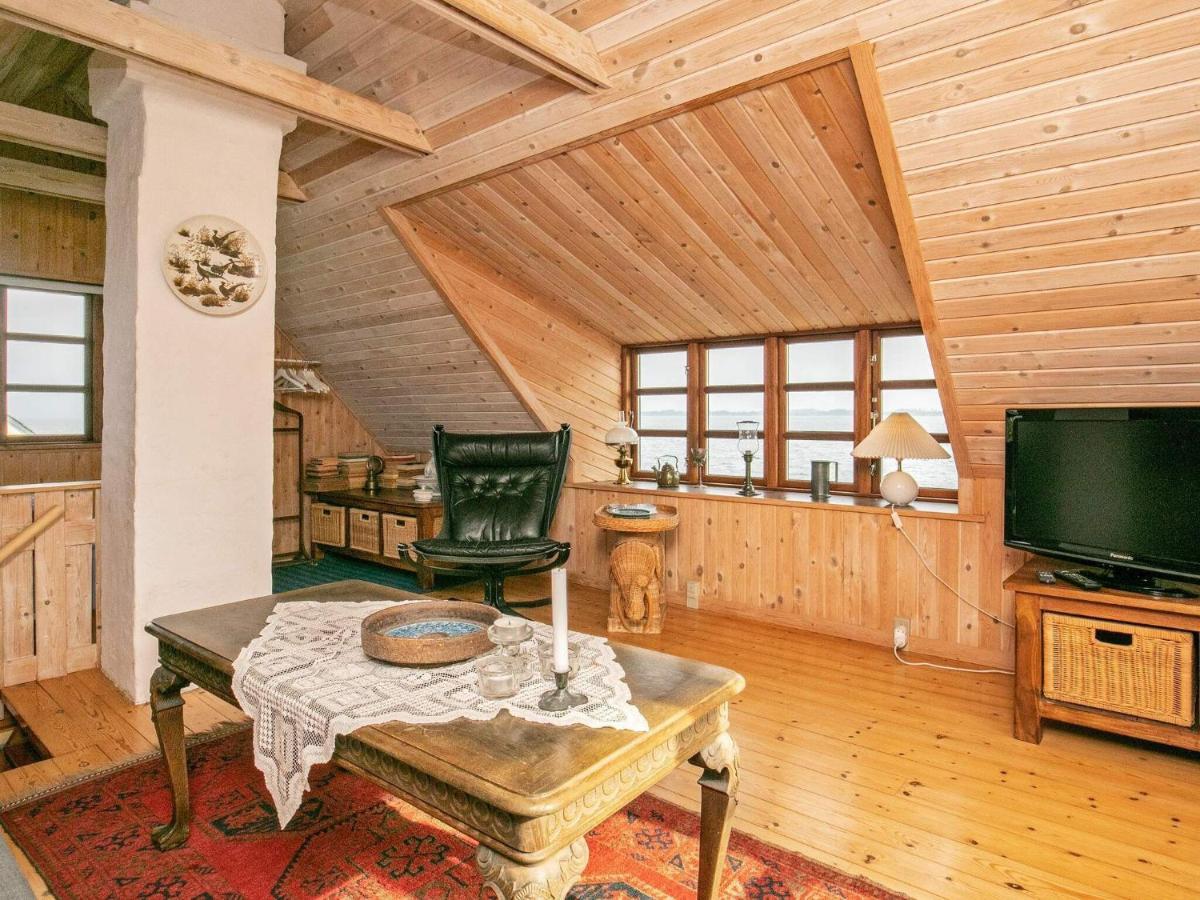 4 Person Holiday Home In Mesinge エクステリア 写真